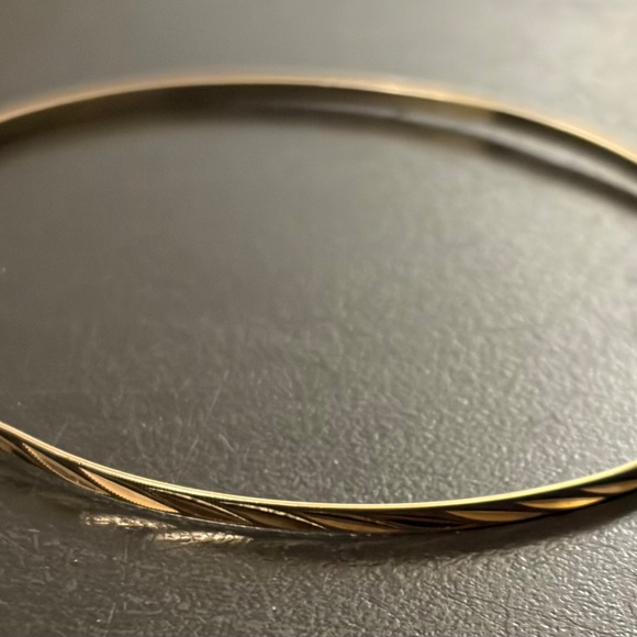 Solid 10k 10kt Yellow Gold Vintage Bangle Bracelet - Picture 3 of 5